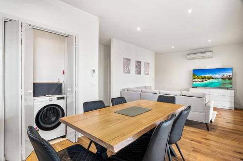 3 7-9 Rankins Rd Kensington VIC 3031