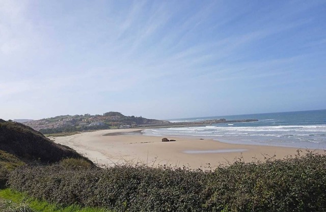 3-bedroom townhome in awesome San Vicente de la Barquera with WiFi