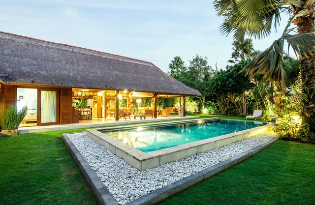3 BDR Villa, Walking Distance From Berawa Beach