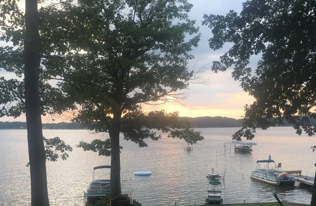 3 bdrm12 month home on gorgeous big whitefish lake 20 miles n of Grand Rapids