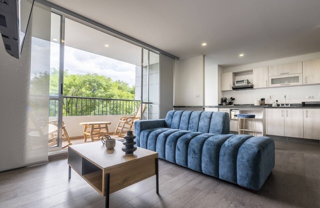 3 Bed 2.5 Bath Modern Apartment in Laureles