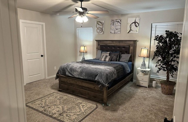 3 bed/2 bath fully furnished spacious cozy place ready for you to call it home!