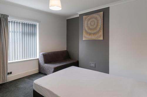 3 Bed-2 Bath-Sleeps 4-Free Parking