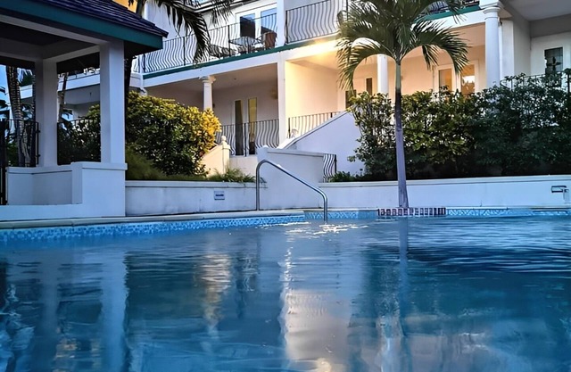 3 bed 3 bath villa on the west coast