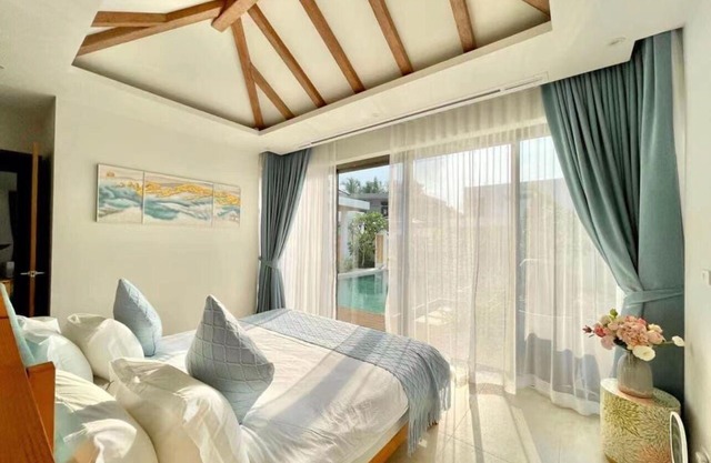 3 Bed BangTao pool villa - electricity included.
