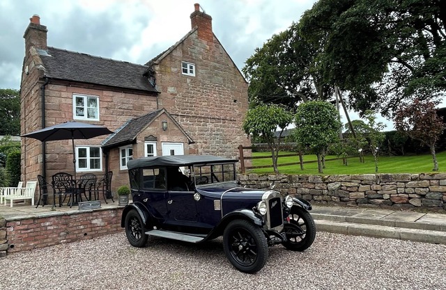 3 Bed Character Farm Cottage Alton Towers Polar Bears Peak District