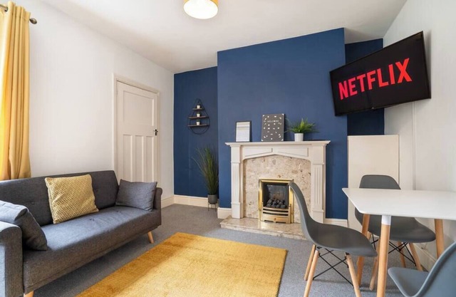 3 Bed Flat-Close to City Centre