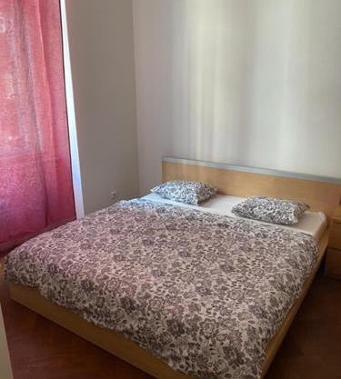 3 Bed Flat - Sleeps 10 - Pets - Smoking - Parking