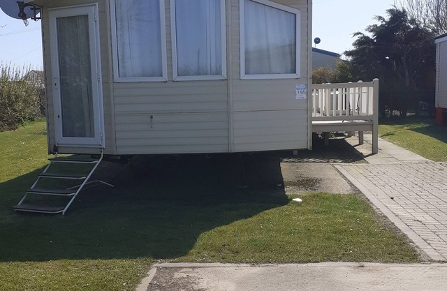 3 bed holiday home based at Skipsea Sands