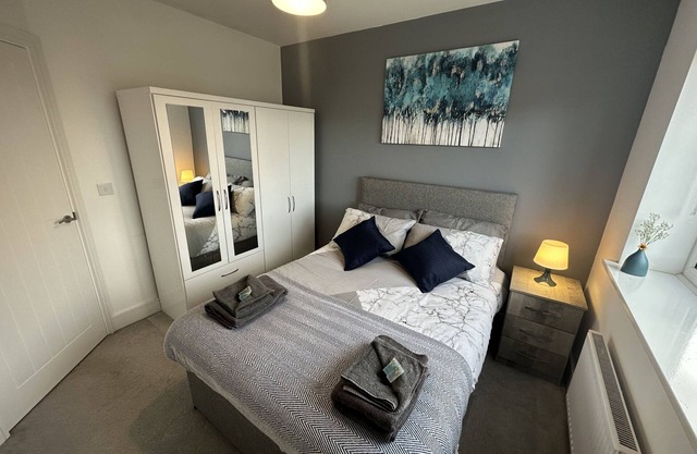 3 Bed House | Business or Leisure | Free Parking