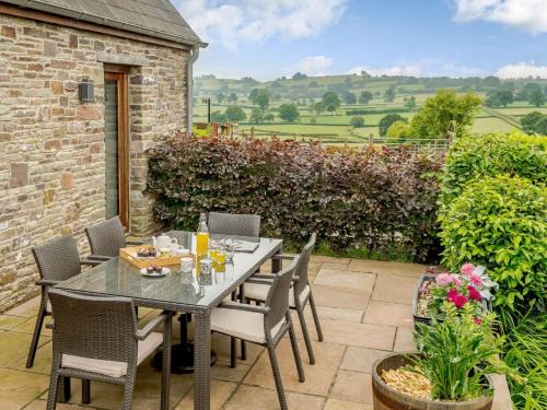 3 Bed in Brecon 88249