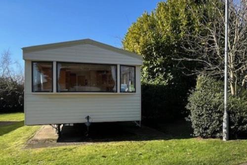 3-Bed Seaside Holiday Home & Parking