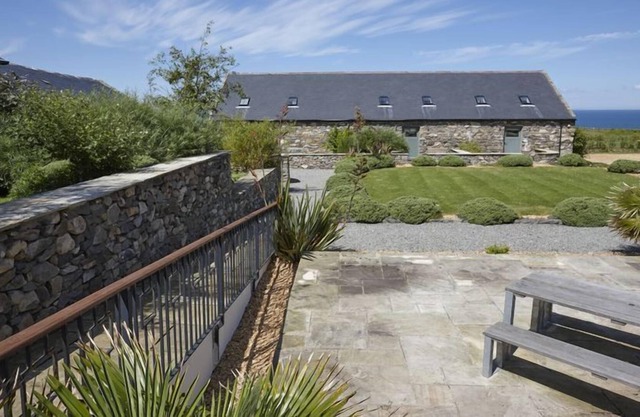 3 Bed - Stables 1