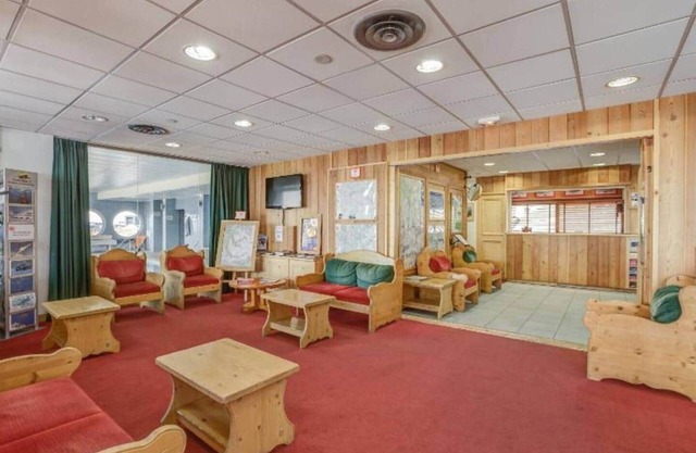 3-bed studio with linen and pool val Claret