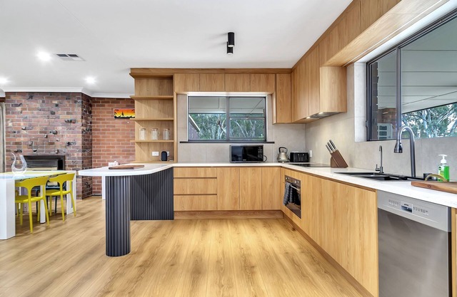 3-Bed Vineyard Retreat with Alfreso Dining