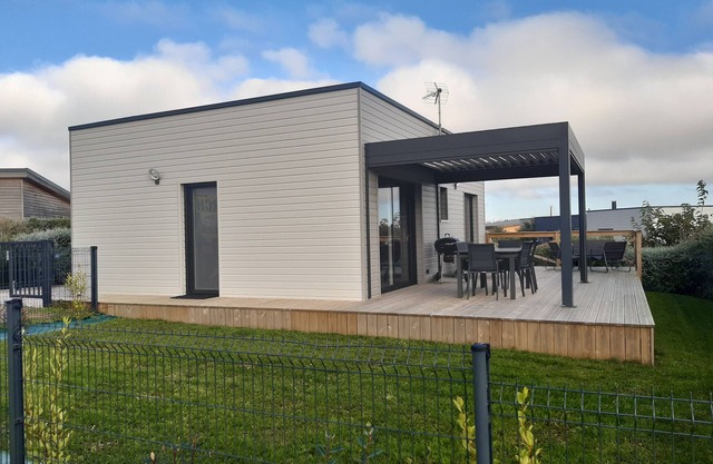 3 bedroom private vacation home in les moitiers-d'allonne