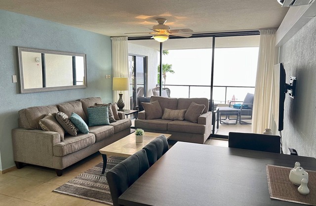 3 Bedroom 2 bath Waterfront Condo - Walk out to pool.