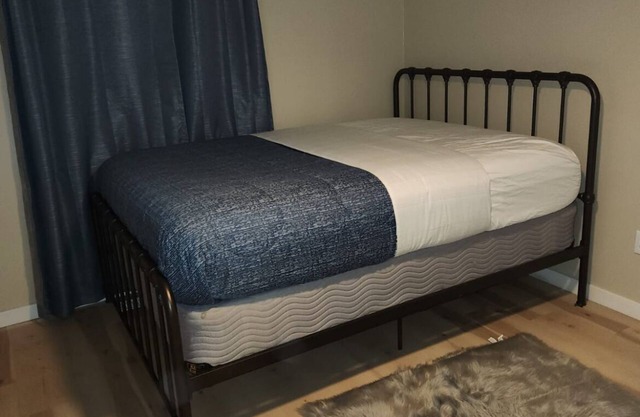 3 bedroom, 2 bathroom across from Walmart, 5 minutes to the airport & hospital.