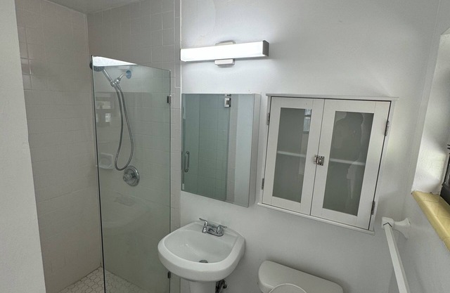 3 bedroom 2 bathroom home
