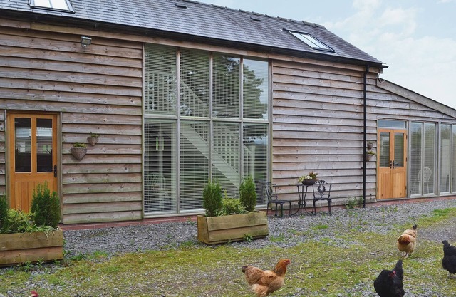 3 bedroom accommodation in Penybont, near Llandrindod Wells