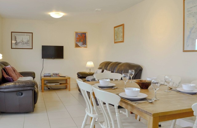 3 bedroom accommodation in Near Linlithgow