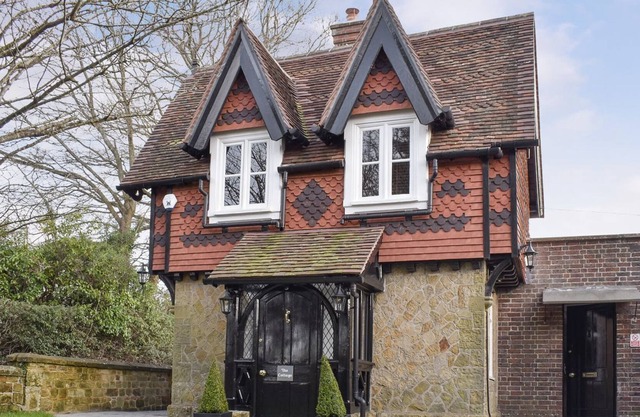 3 bedroom accommodation in Tunbridge Wells