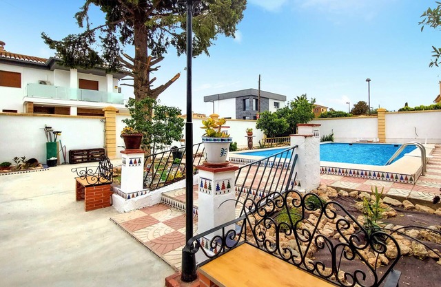 3 bedroom accommodation in El Ventorrillo