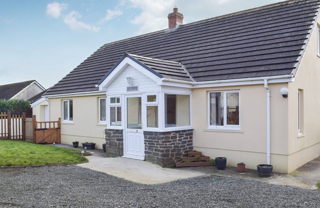 3 bedroom accommodation in Clynderwen
