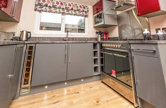 3 bedroom accommodation in Carnforth