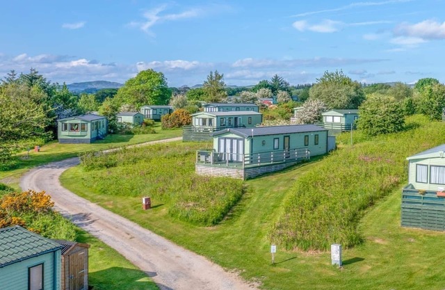 3 bedroom accommodation in Sandgreen