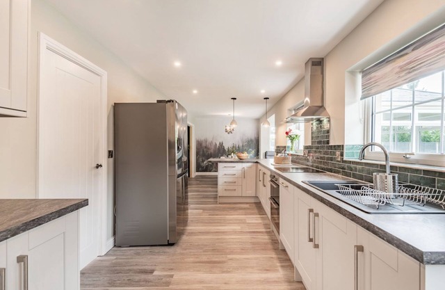 3 bedroom accommodation in Llanerfyl, near Welshpool
