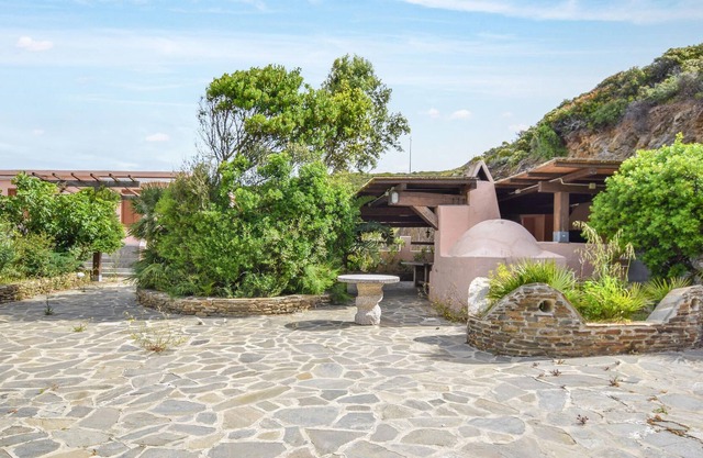 3 bedroom accommodation in Argentiera