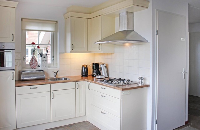 3 bedroom accommodation in Hoge Hexel