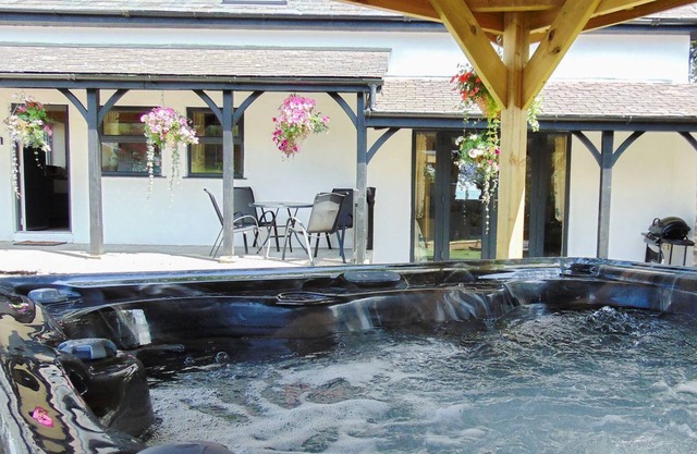 3 bedroom accommodation in Penuwch, near Tregaron