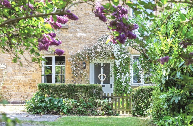 3 bedroom accommodation in Willsersey, near Broadway
