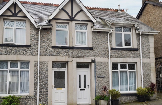 3 bedroom accommodation in Criccieth, near Porthmadog