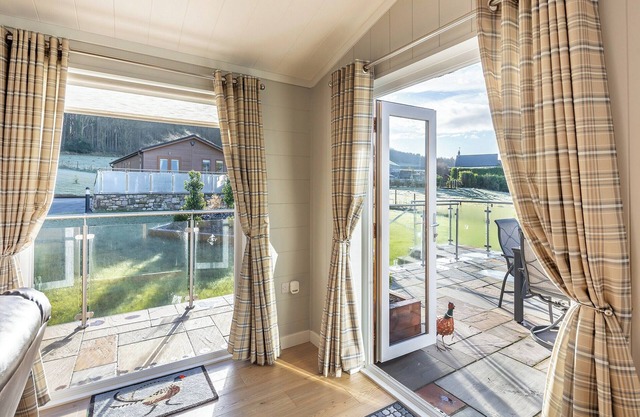 3 bedroom accommodation in Holywell