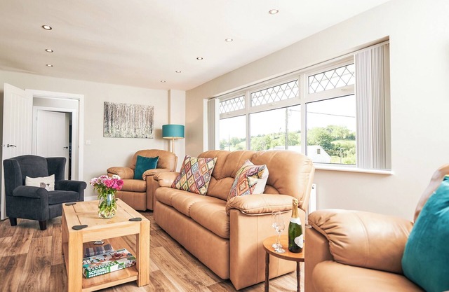 3 bedroom accommodation in Cribyn, near Lampeter