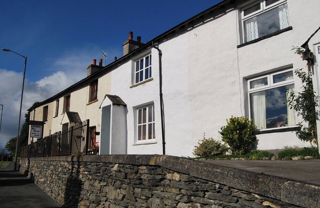 3 bedroom accommodation in Staveley