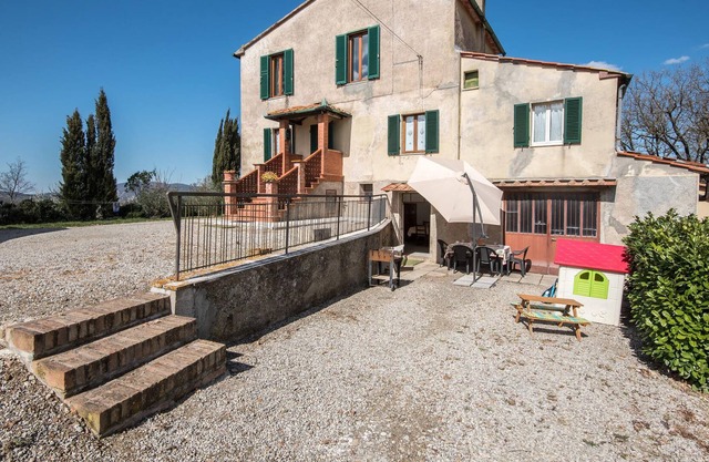 3 bedroom accommodation in Chiusdino