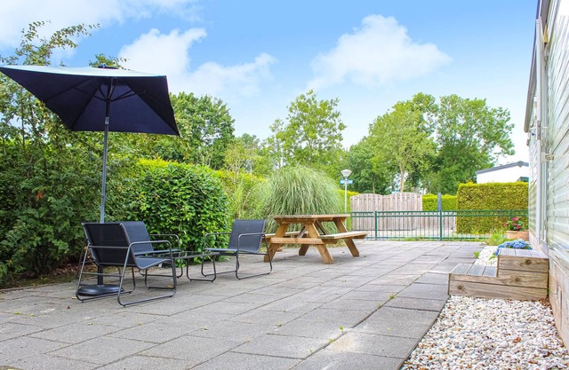 3 bedroom accommodation in Tzummarum