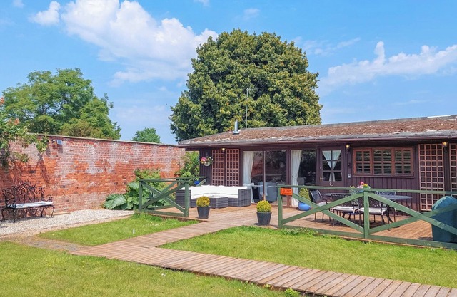 3 bedroom accommodation in Beverley