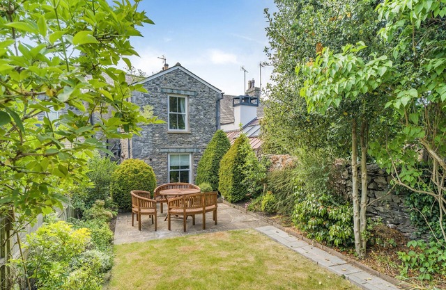 3 bedroom accommodation in Cartmel