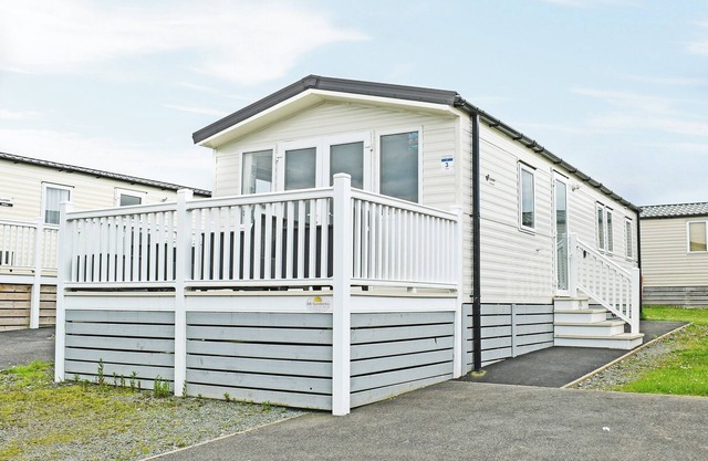 3 bedroom accommodation in Heysham