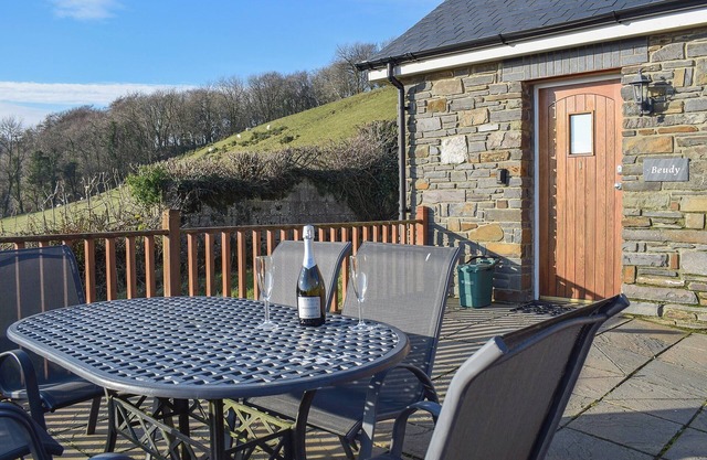 3 bedroom accommodation in Dihewyd, near Aberaeron