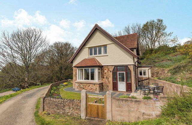 3 bedroom accommodation in Malvern