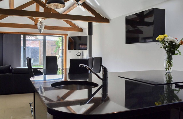 3 bedroom accommodation in South Cave, near Beverley