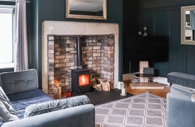 3 bedroom accommodation in Catton