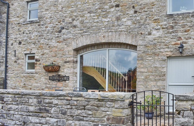 3 bedroom accommodation in Hawes