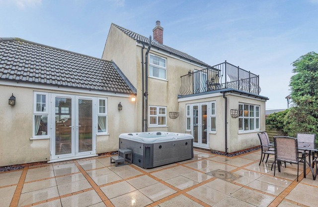 3 bedroom accommodation in Mumby